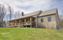 4 Lena Ln, Lunenburg, MA 01462