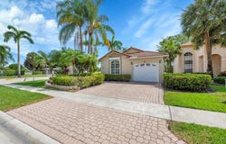 1601 SW 158th Ave, Pembroke Pines, FL 33027