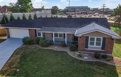 9 Pittsfield Court, Chesterfield, MO 63017