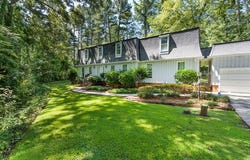 101 Longwood Ln., Greenwood, SC 29646