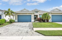 9225 Cayman Dr, NAPLES, FL 34114