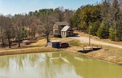 609 Candlelight  LN, Cedarville, AR 72932