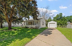 225 10th Avenue N, South Saint Paul, MN 55075