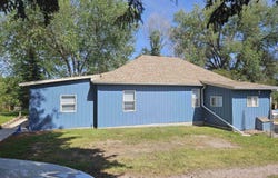 2011 Jennings Avenue, Hot Springs, SD 57747