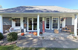 1008 Medbury Lane, Richmond, MO 64085
