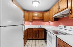 9 Pleasant Park Ave, Barnstable, MA 02601