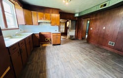 1012 5th St, Tell City, IN 47586