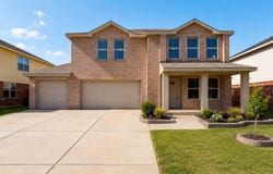 525 Del Mar Drive, Ponder, TX 76259