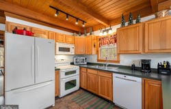 392 DEER RUN Lane, SWANTON, MD 21561