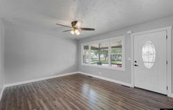 7332 Frederick Avenue, La Vista, NE 68128