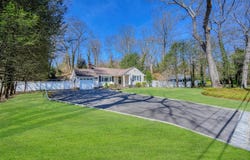36 Cold Spring Hills Road, Huntington, NY 11743