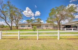 711 Sisson Avenue, Sayre, OK 73662