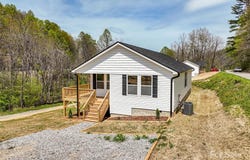4 Meadows Town Road, Leicester, NC 28748