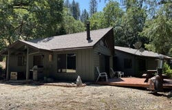 53 Rivendell Dr, Douglas City, CA 96024