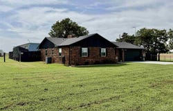 6326 S 16th St, Enid, OK 73701