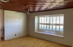 198 Fm 822, Edna, TX 77957
