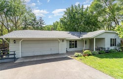 2546 Hazelwood Street, Maplewood, MN 55109