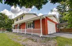 1513 Colonial Drive, Godfrey, IL 62035