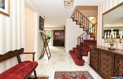 608 W Covington Place, Franklin Lakes, NJ 07417