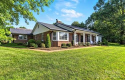 601 Pennell Street NE, Lenoir, NC 28645