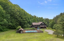 925 Hinesburg Road, Brattleboro, VT 05301