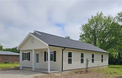 810 Colorado Avenue, Eldon, MO 65026