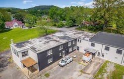 317 E University St, Livingston, TN 38570