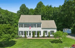 35 Pheasant Lane, Hamden, CT 06518