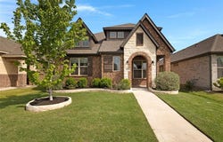 1117 Milfoil Drive, Justin, TX 76247