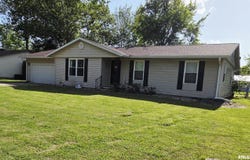 317 NORTHWOOD Lane, Salem, IL 62881