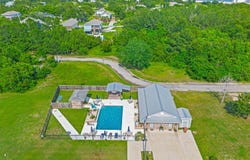 21 Oak Alley Lane, Long Beach, MS 39560