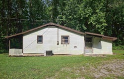 1233 W HARRISON Road, Murphysboro, IL 62966
