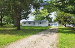 15788 S 1400 Road, Nevada, MO 64772