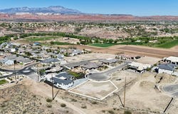 3979 W Sunset Dr, Santa Clara, UT 84765