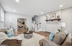1205 E 9TH STREET, CRUM LYNNE, PA 19022