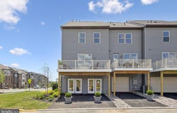 8890 CURIE STREET, MANASSAS, VA 20109