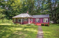 38 Cardinal Drive, Hartford, VT 05088