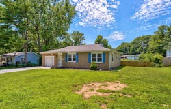 3057 S Parkview Avenue, Springfield, MO 65804
