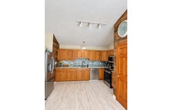 749 Country Club Drive, Howard, OH 43028