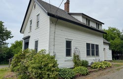 43 Holland Street, Bangor, ME 04401