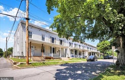 229 N LANCASTER STREET, ANNVILLE, PA 17003