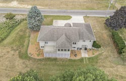 1395 S Zimmer Road, Warsaw, IN 46580-4162