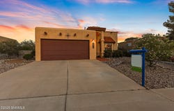 1914 S Settlers, Las Cruces, NM 88012