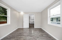 209 New Yorker Avenue, Chelmsford, MA 01824