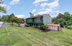100 SUGAR MAPLE DRIVE, ETTERS, PA 17319