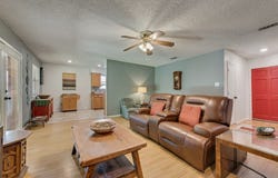 802 N Spears Street, Alvarado, TX 76009