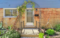 9041 W Oaks Avenue, Des Plaines, IL 60016