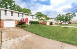 7404 King William Ct, Louisville, KY 40214