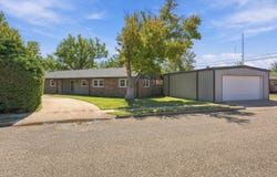 407 North Drive, Abernathy, TX 79311