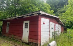 918 Spurlock Fork, Dana, KY 41615